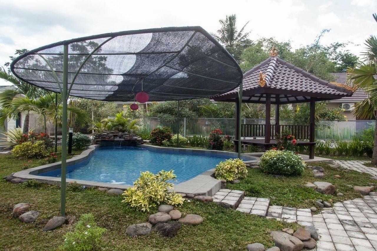 Reddoorz Syariah Plus Near Banyuwangi Airport Kültér fotó