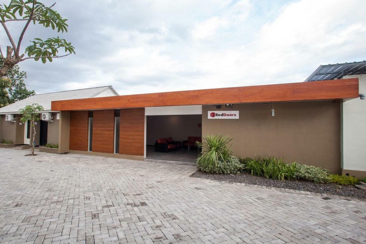 Reddoorz Syariah Plus Near Banyuwangi Airport Kültér fotó